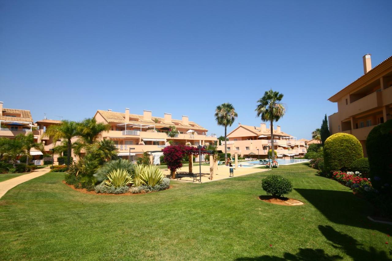 Ground Floor Apartment, Los Jardines De Santa Maria Elviria Marbella Dış mekan fotoğraf